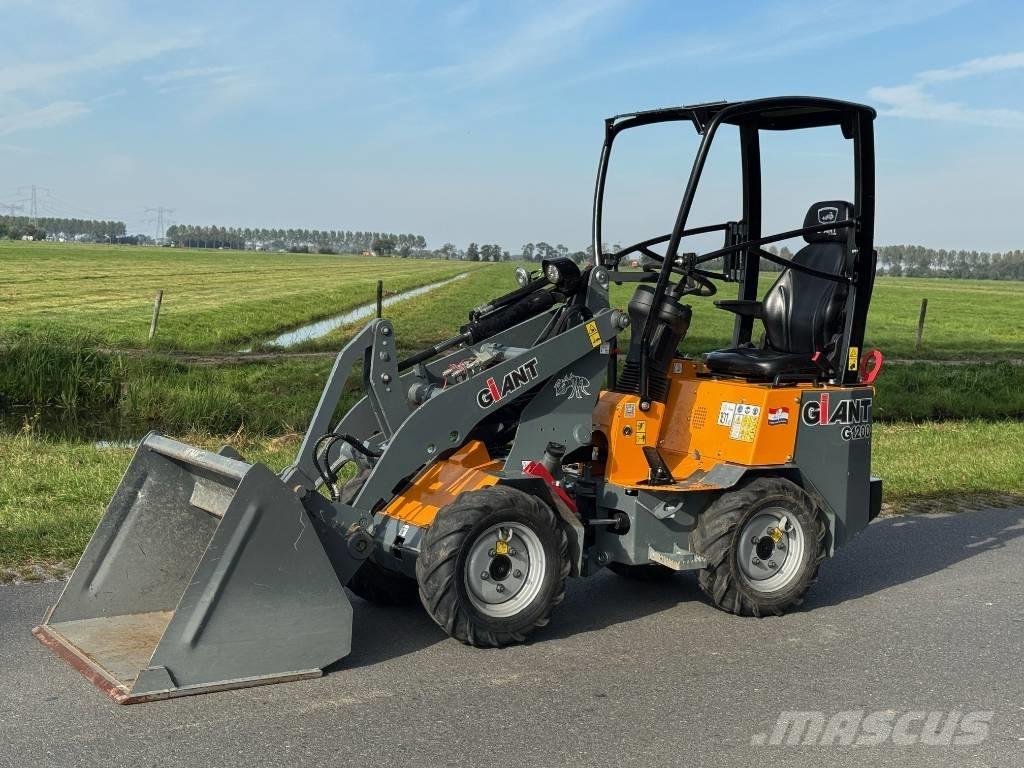 GiANT G 1200 Kolesové nakladače