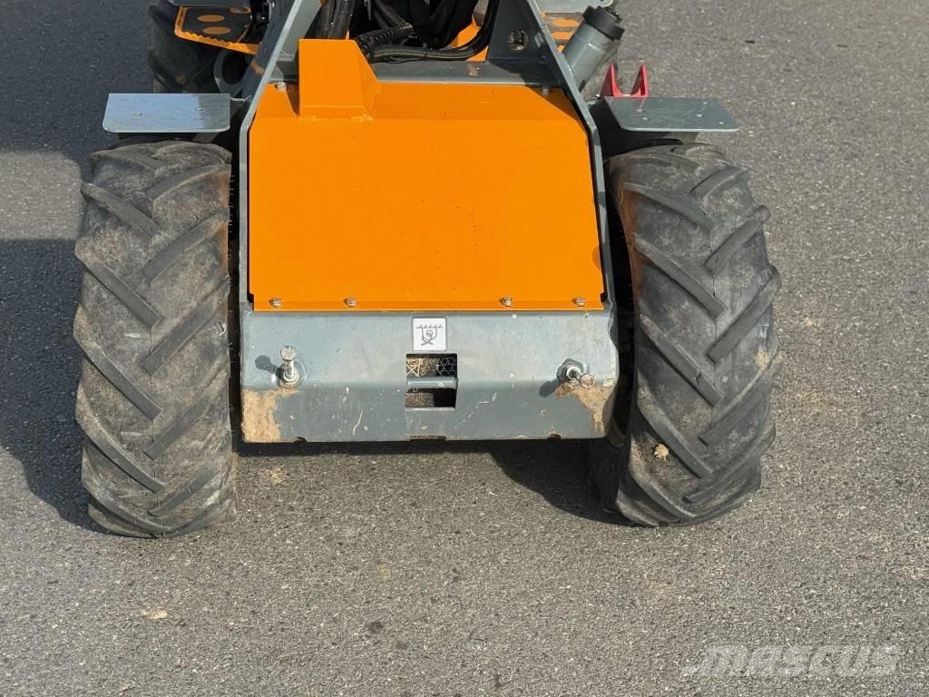 GiANT G 1200 Kolesové nakladače