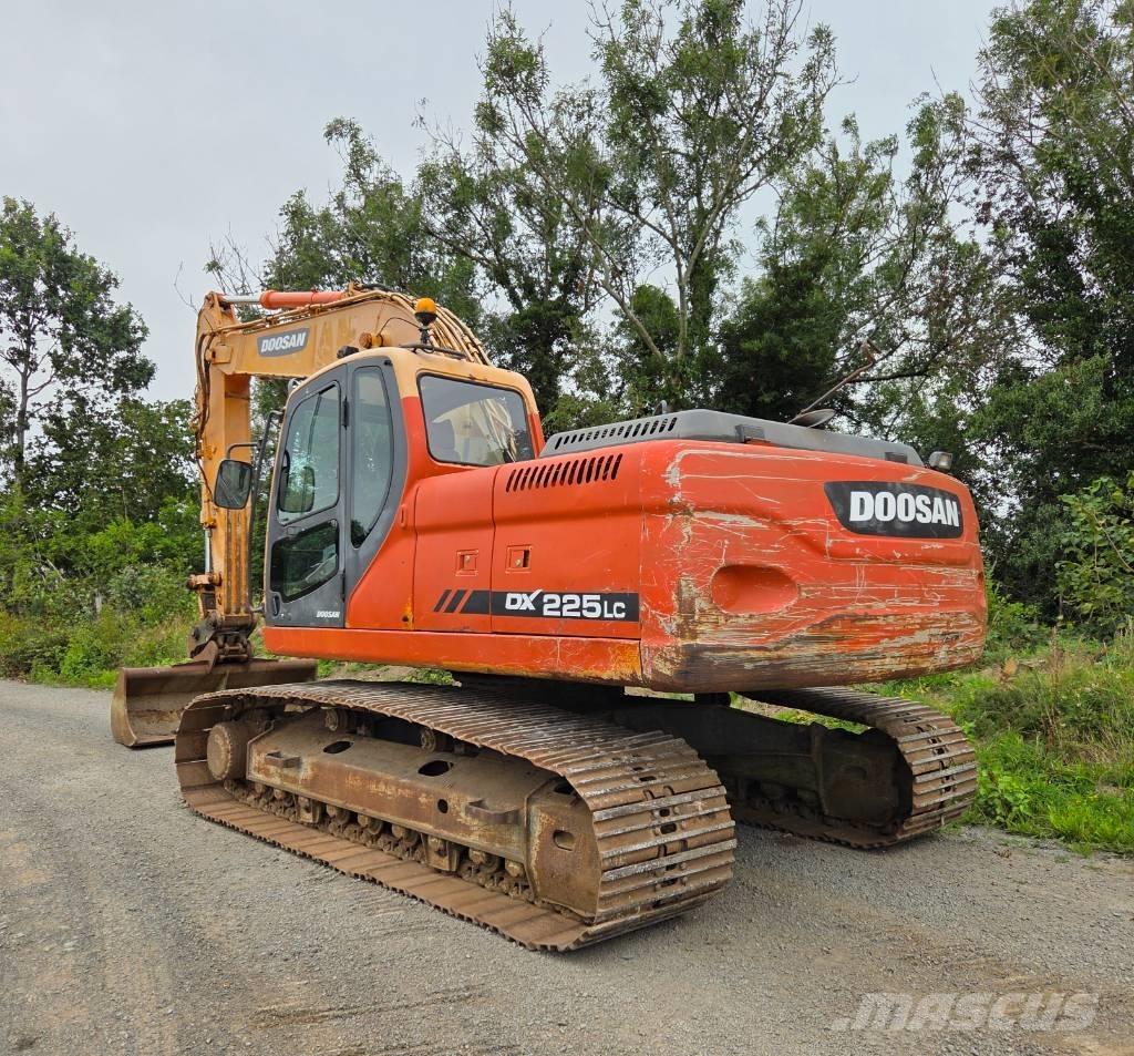 Doosan DX 225 LC Pásové rýpadlá