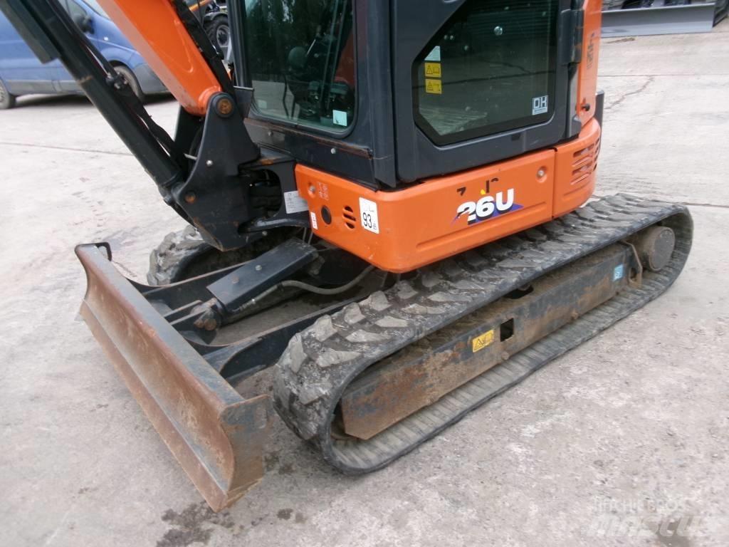 Hitachi 26U Mini rýpadlá < 7t