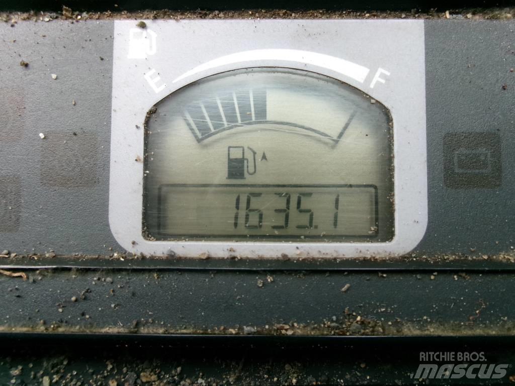 Hitachi 26U Mini rýpadlá < 7t