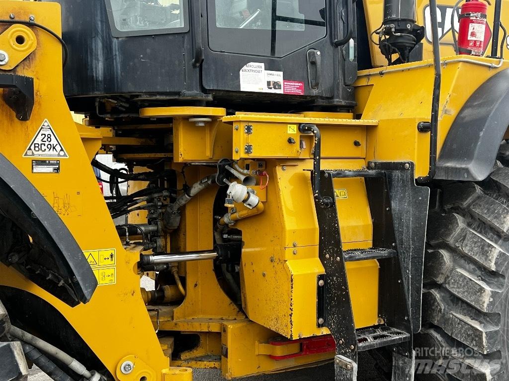 CAT 982 M Kolesové nakladače