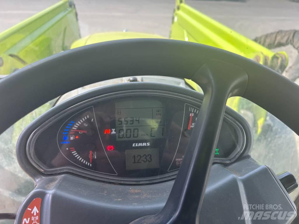 CLAAS Arion 440 Traktory