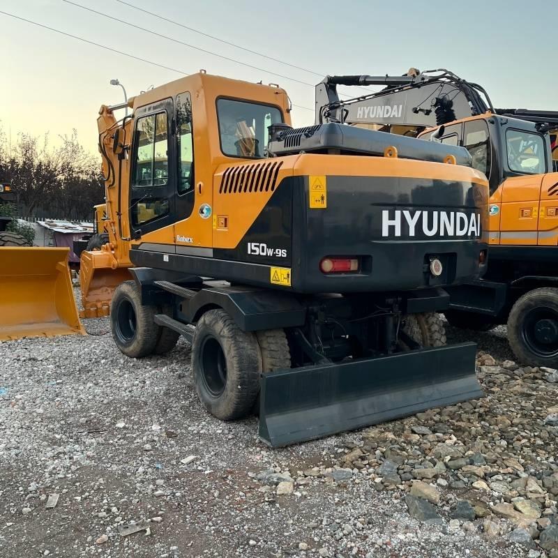 Hyundai R150w Kolesové rýpadlá