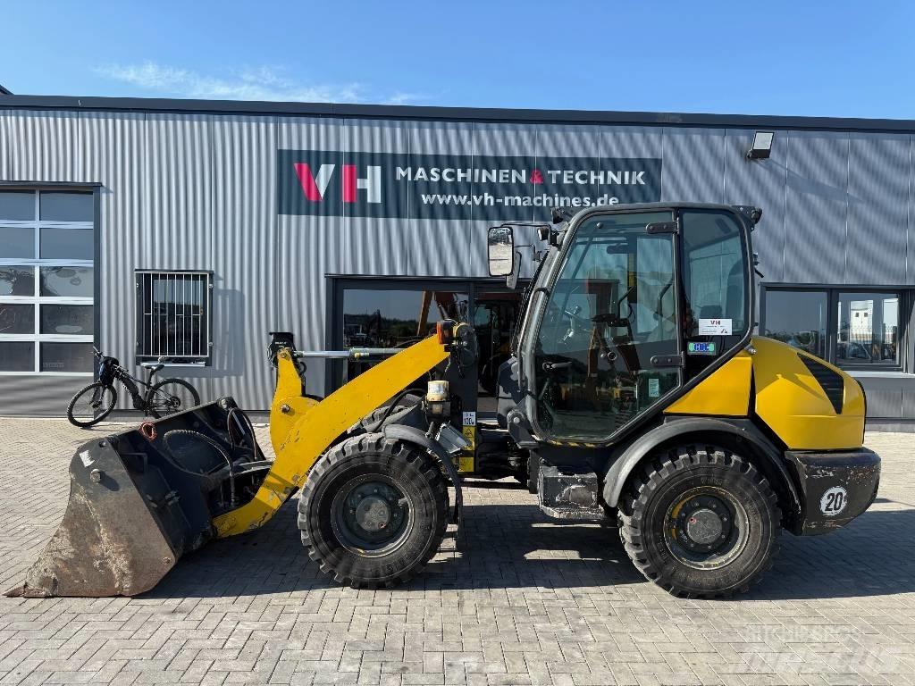 Komatsu WA 70-6 Kolesové nakladače