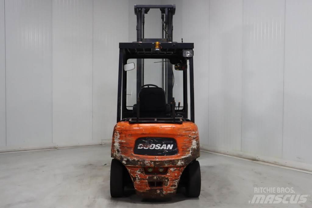 Doosan B45X-5 Akumulátorové vozíky