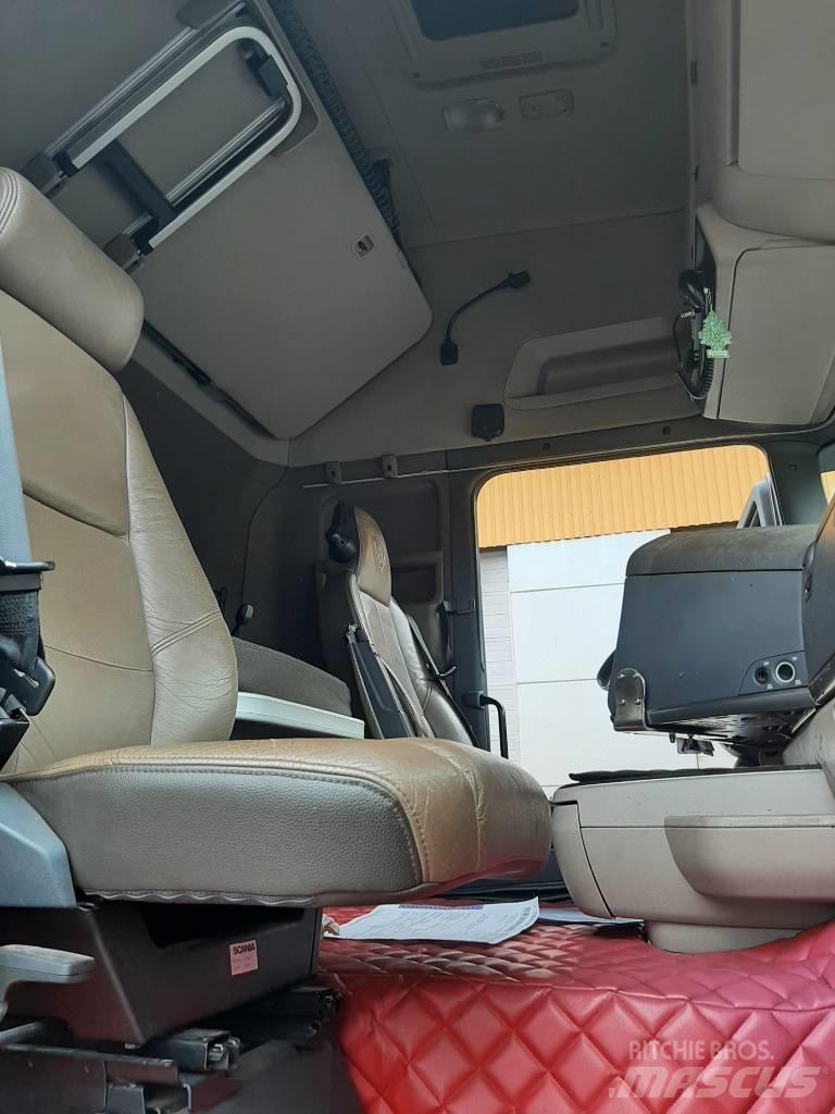 Scania R 560 Hákový nosič kontajnerov