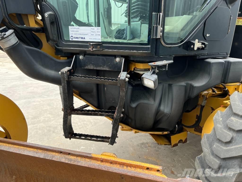 CAT 140M2 AWD Grejdery