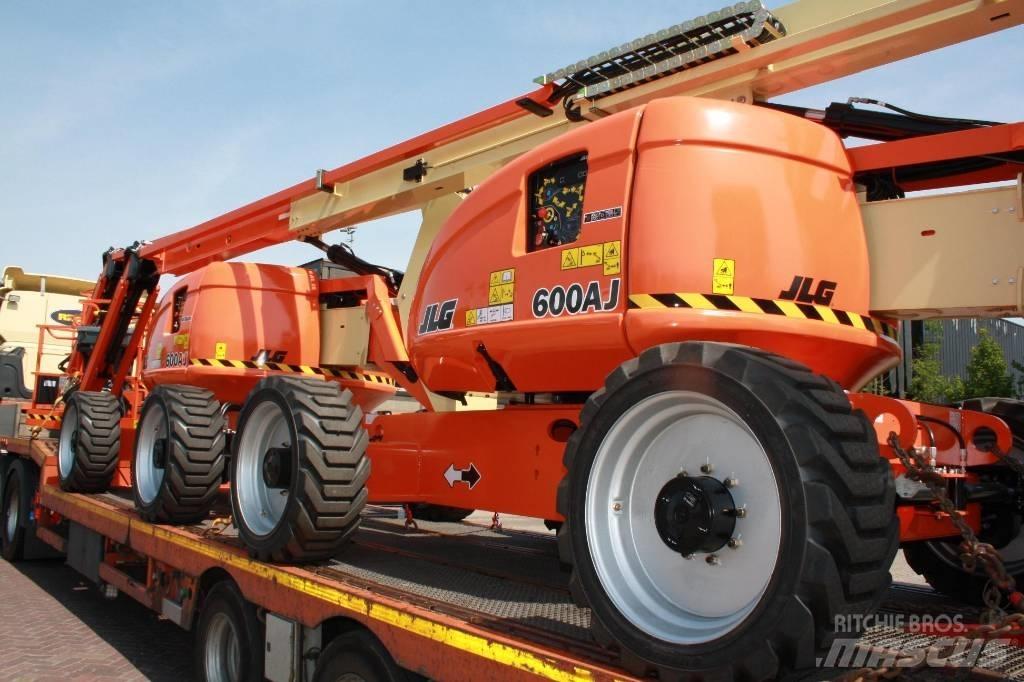 JLG 600 AJ Kĺbové plošiny