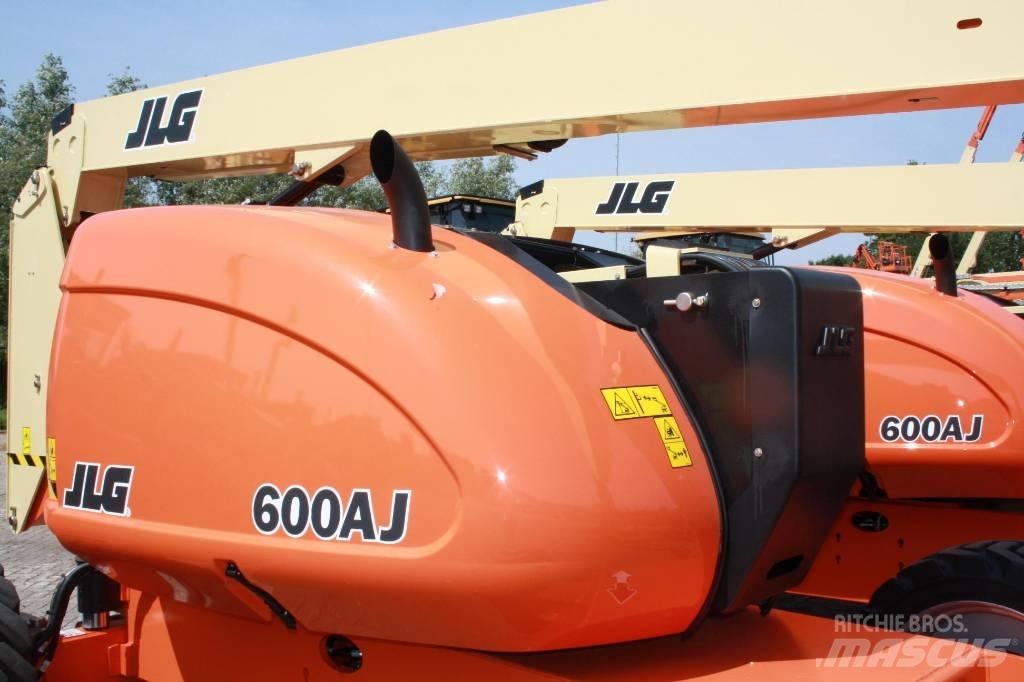JLG 600 AJ Kĺbové plošiny