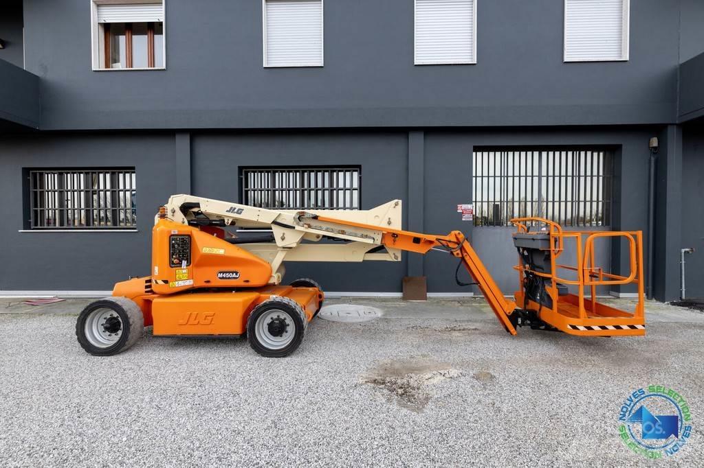 JLG M450AJ Kĺbové plošiny