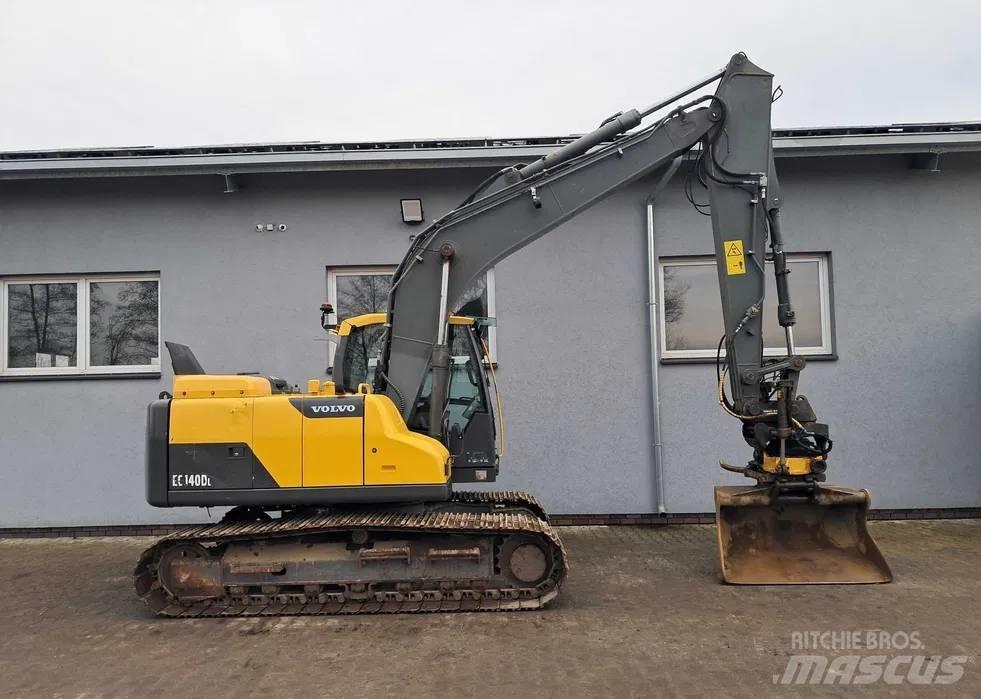 Volvo EC 140 DL Pásové rýpadlá