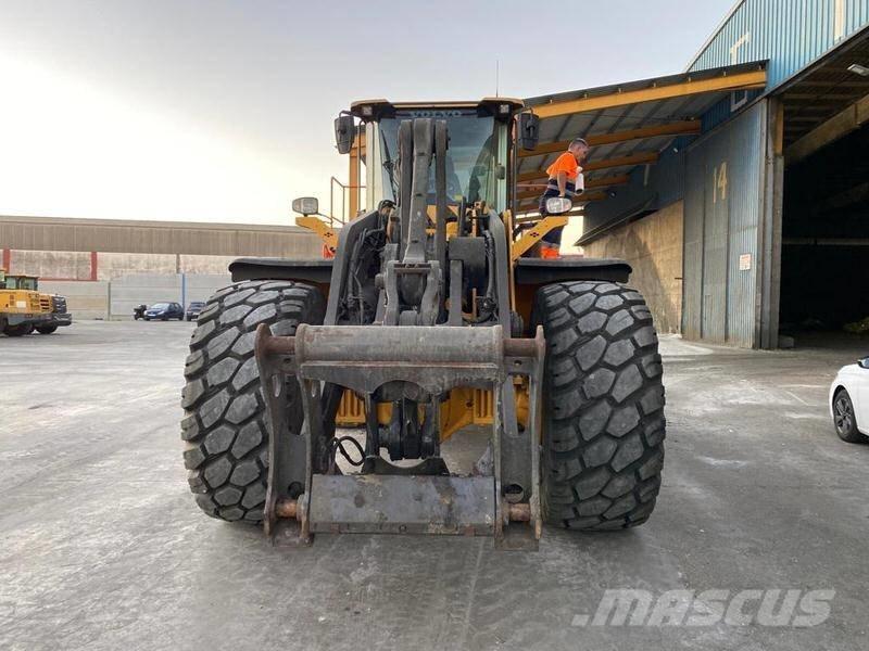 Volvo L 220 H Kolesové nakladače