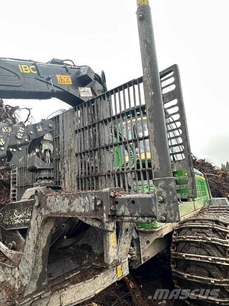 John Deere 1510 G Lesné traktory