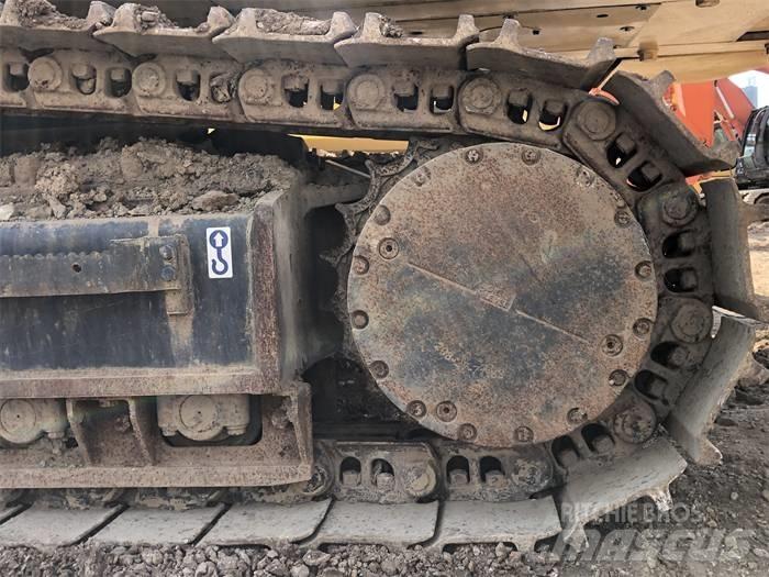 Komatsu PC450-8 Pásové rýpadlá