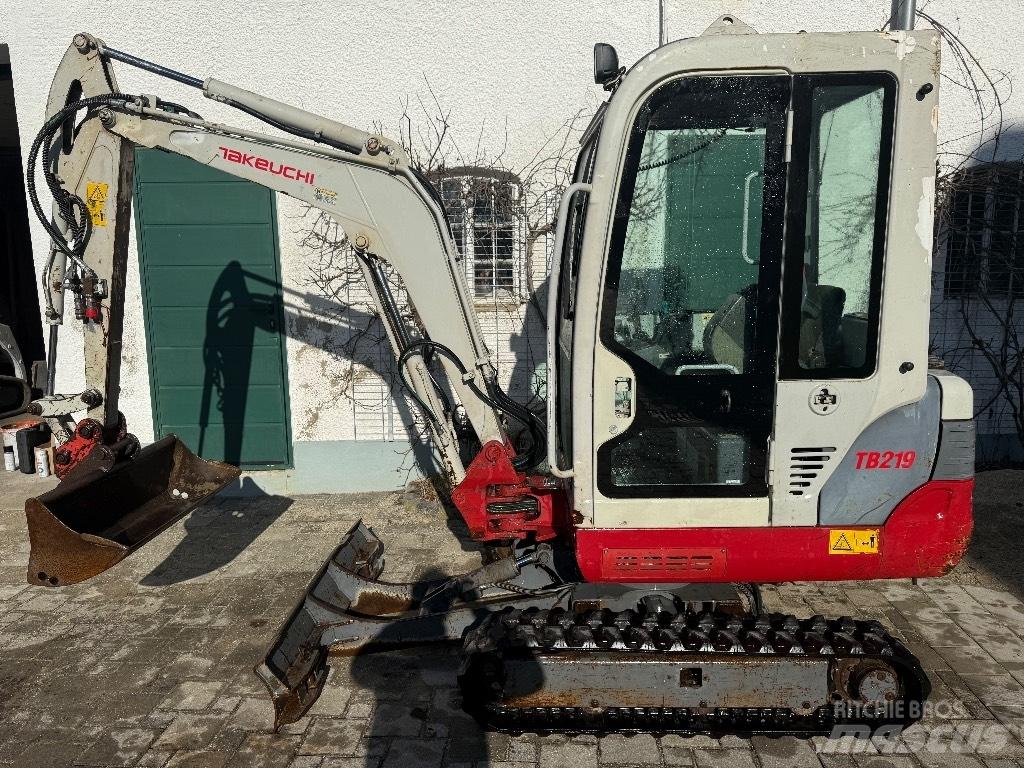 Takeuchi TB 219 Mini rýpadlá < 7t