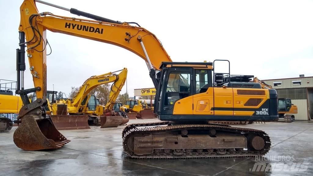 Hyundai HX 300 L Pásové rýpadlá