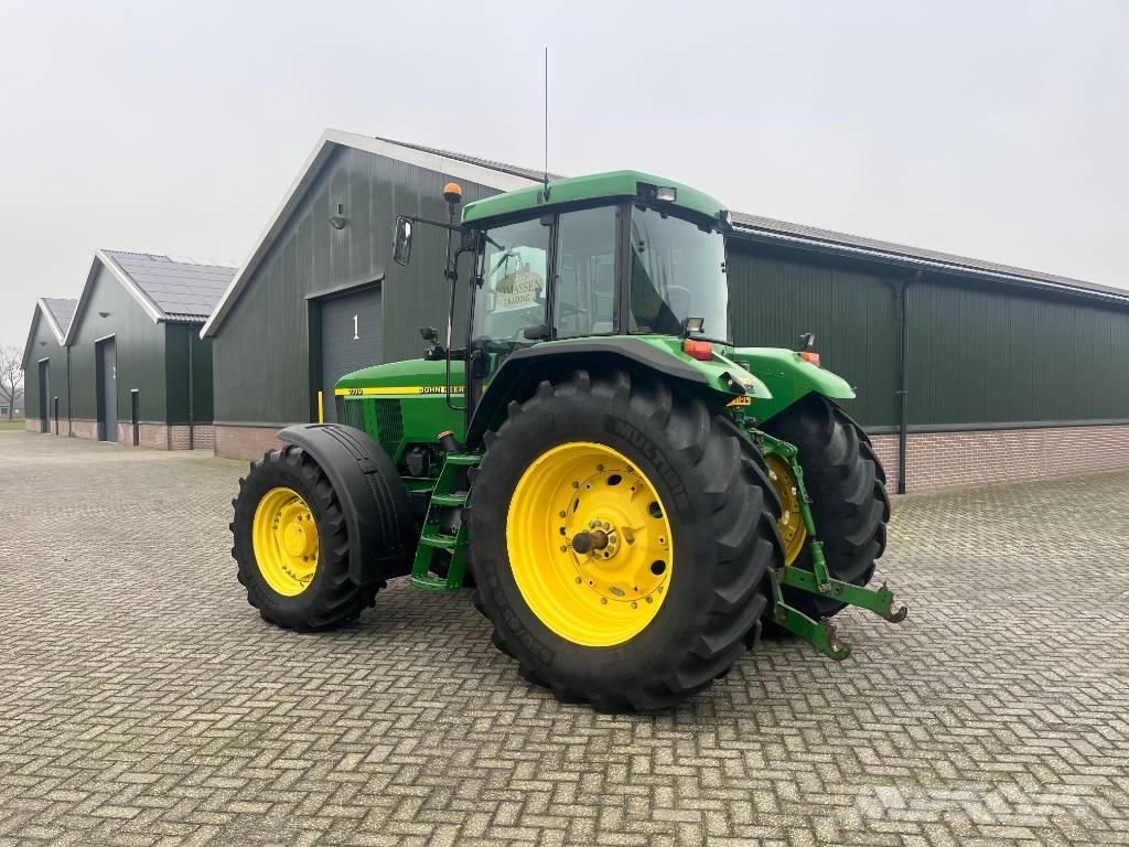John Deere 7710 PQ Traktory