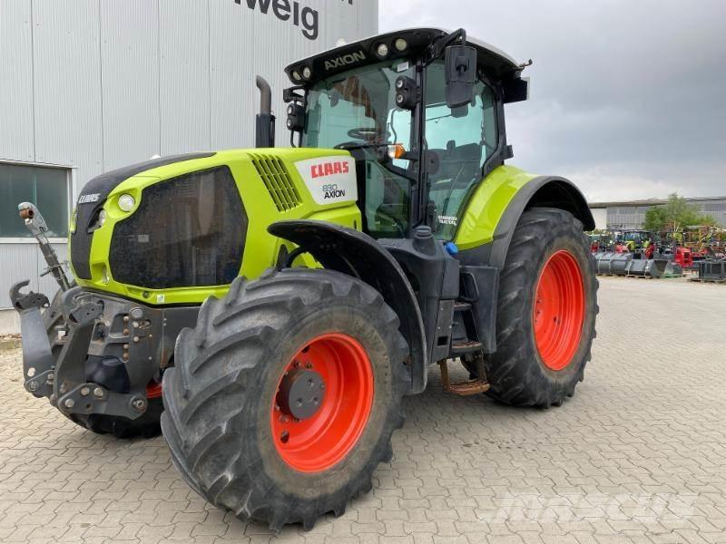 CLAAS AXION 830 Traktory