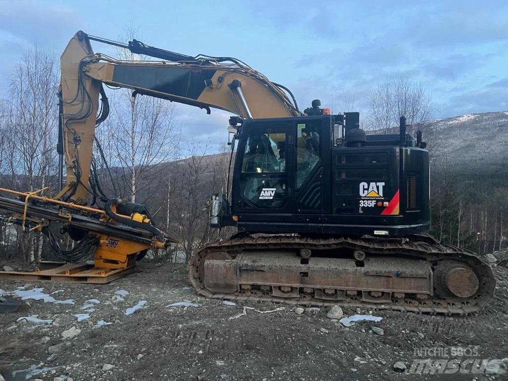 CAT 335 F L CR Povrchové vrtné súpravy