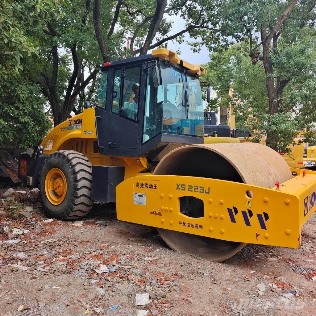 XCMG XS223J Ťahačové valce
