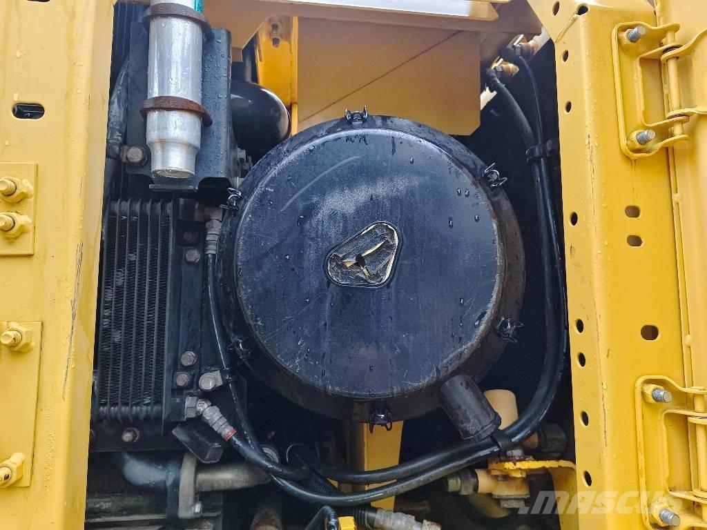 Komatsu PC 400-7 Pásové rýpadlá