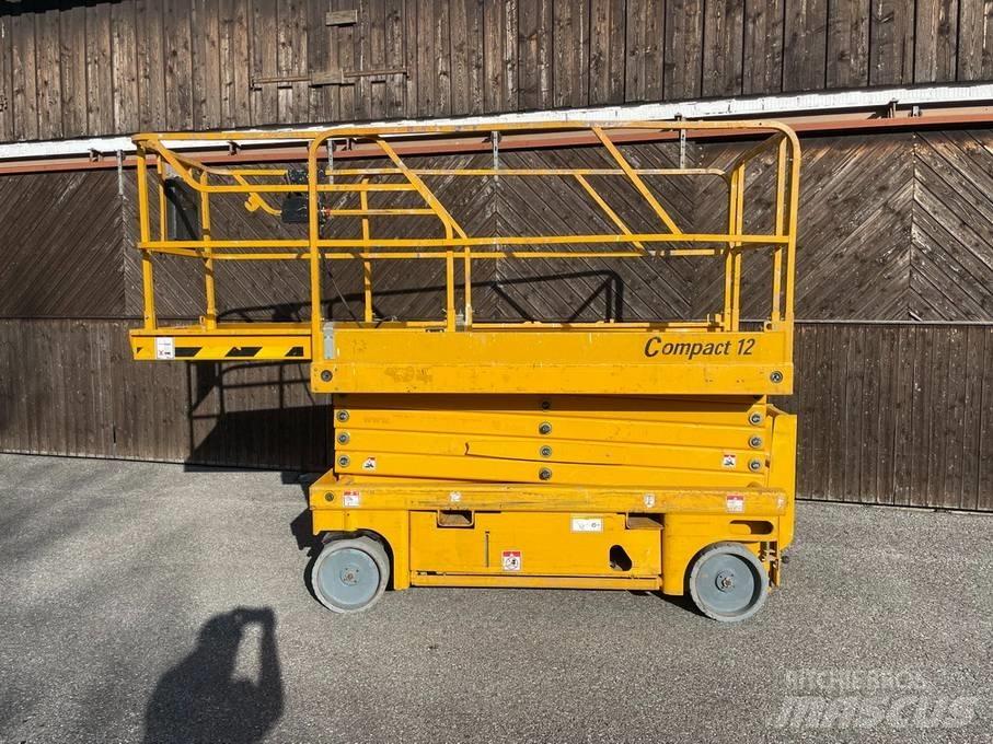 Haulotte Compact 12 Nožnicové zdvíhacie plošiny