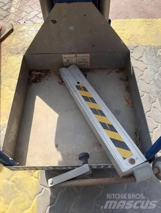 UpRight UL25AC Ďalšie zdvíhacie zariadenia a plošiny