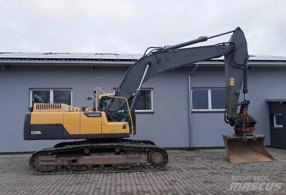 Volvo EC 300 D L Pásové rýpadlá