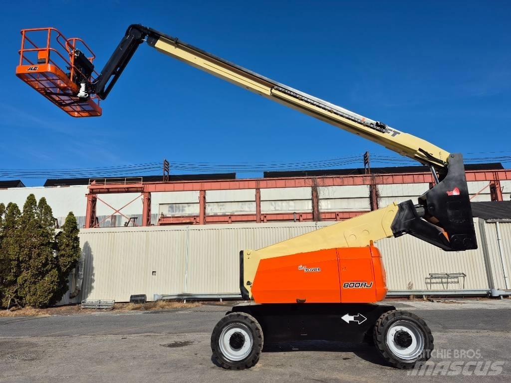 JLG 800 AJ Kĺbové plošiny