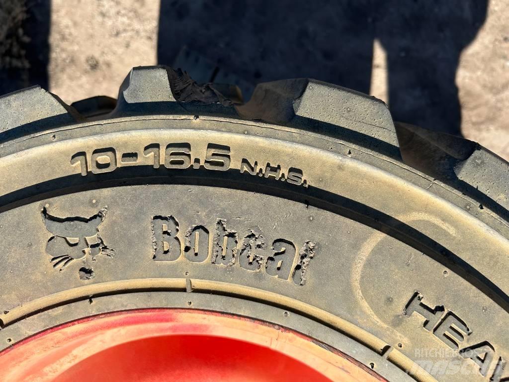 Bobcat 10x16.5 Tires Pneumatiky, kolesá a ráfiky