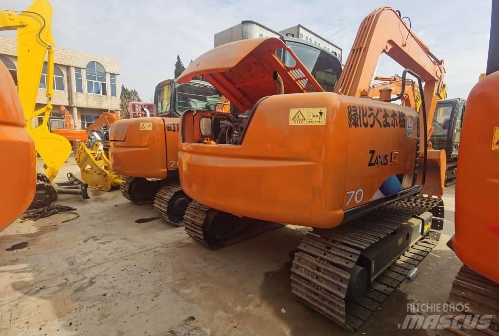 Hitachi ZX 70 Pásové rýpadlá
