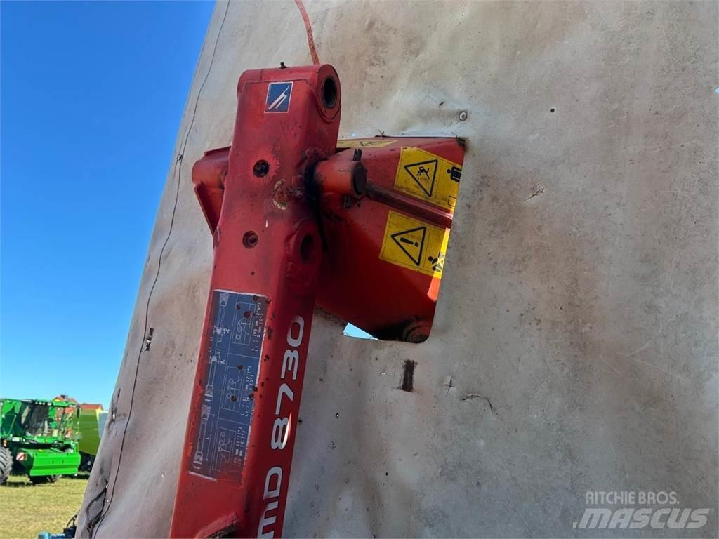 Kuhn GMD 8730 Žacie stroje