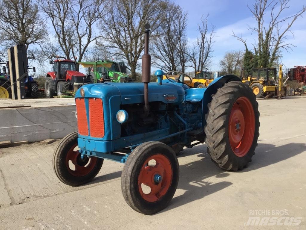 Fordson Power Major Traktory