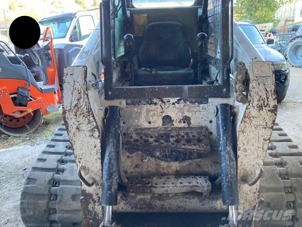Bobcat T 300 Šmykom riadené nakladače