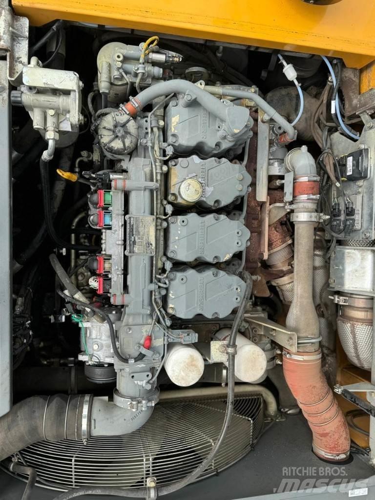 Liebherr LH 30 M Stroje pre manipuláciu s odpadom