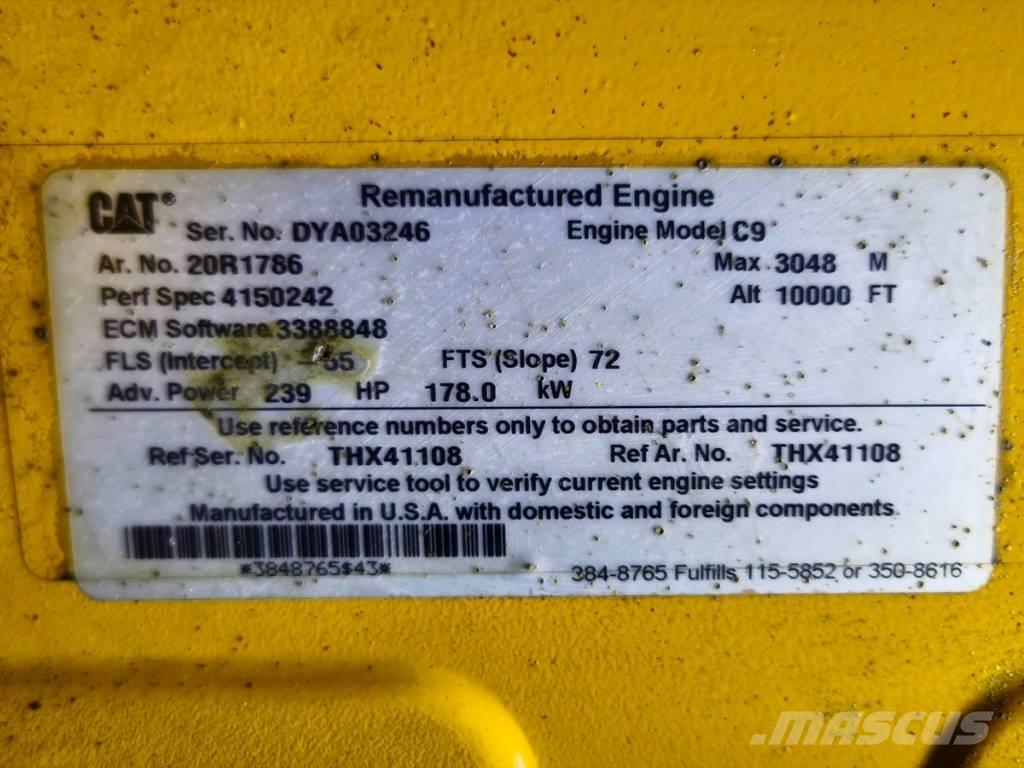 CAT 973 C Pásové nakladače