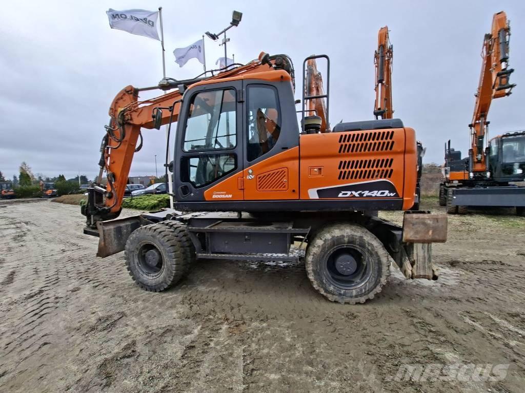 Doosan DX140W-5 Kolesové rýpadlá