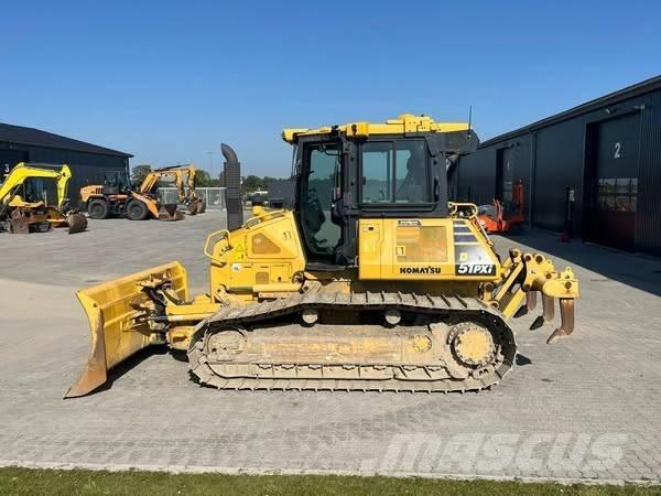 Komatsu D 51 PXi-24 Pásové dozéry