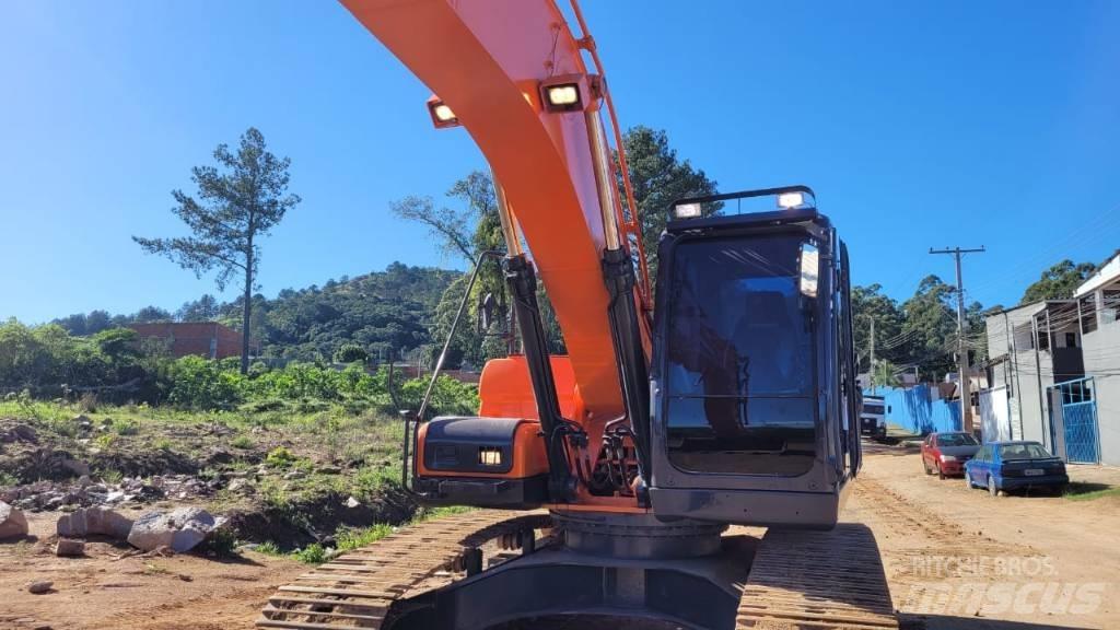 Doosan DX 225 LCA Pásové rýpadlá