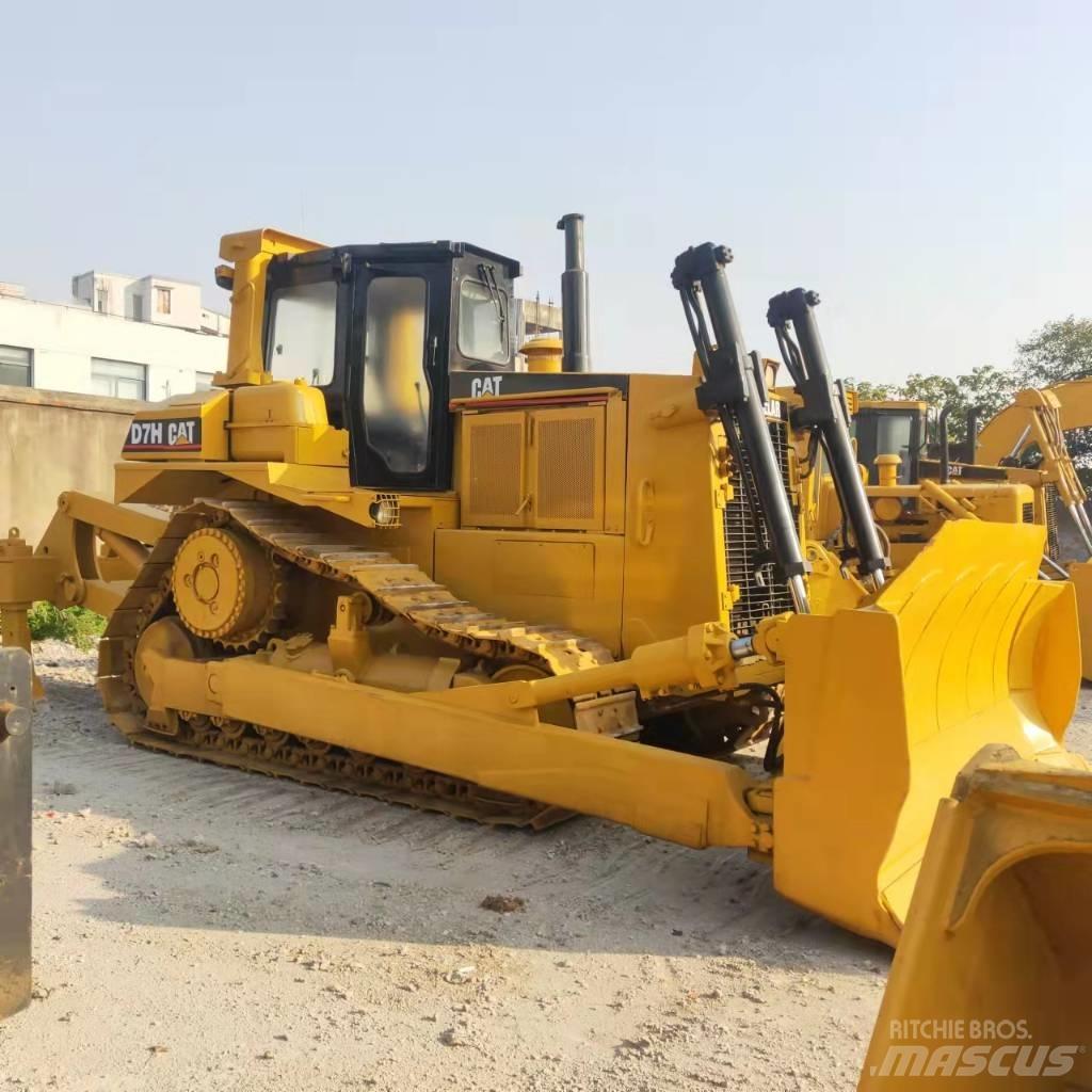 CAT D7H Pásové dozéry