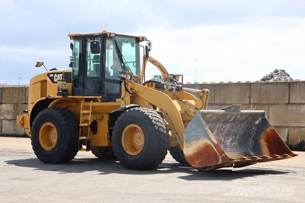 CAT 928H Kolesové nakladače