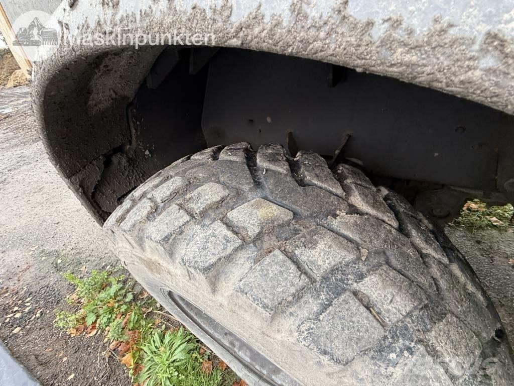  Meclac AF 1050 Kolesové nakladače