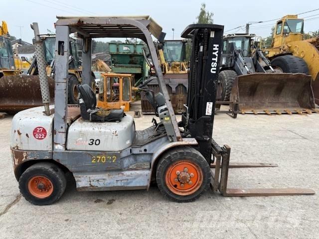 Hytsu S100 30 Dieselové vozíky