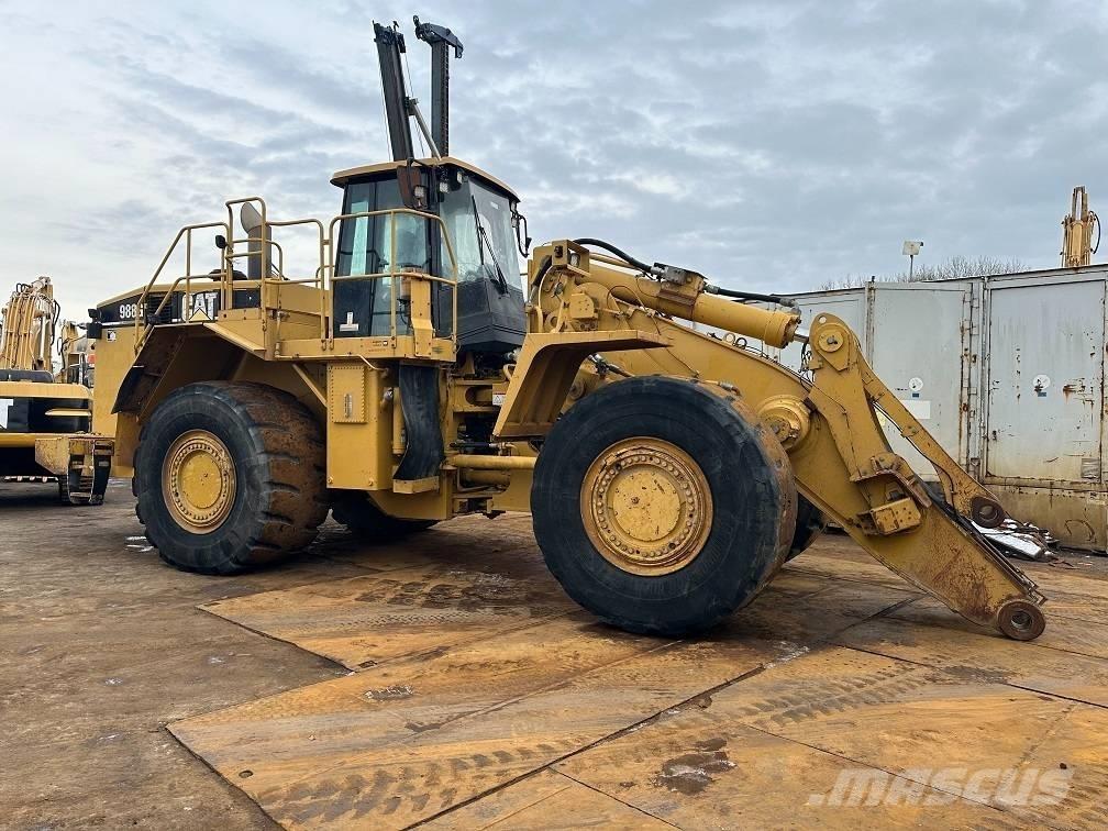CAT 988 G Kolesové nakladače