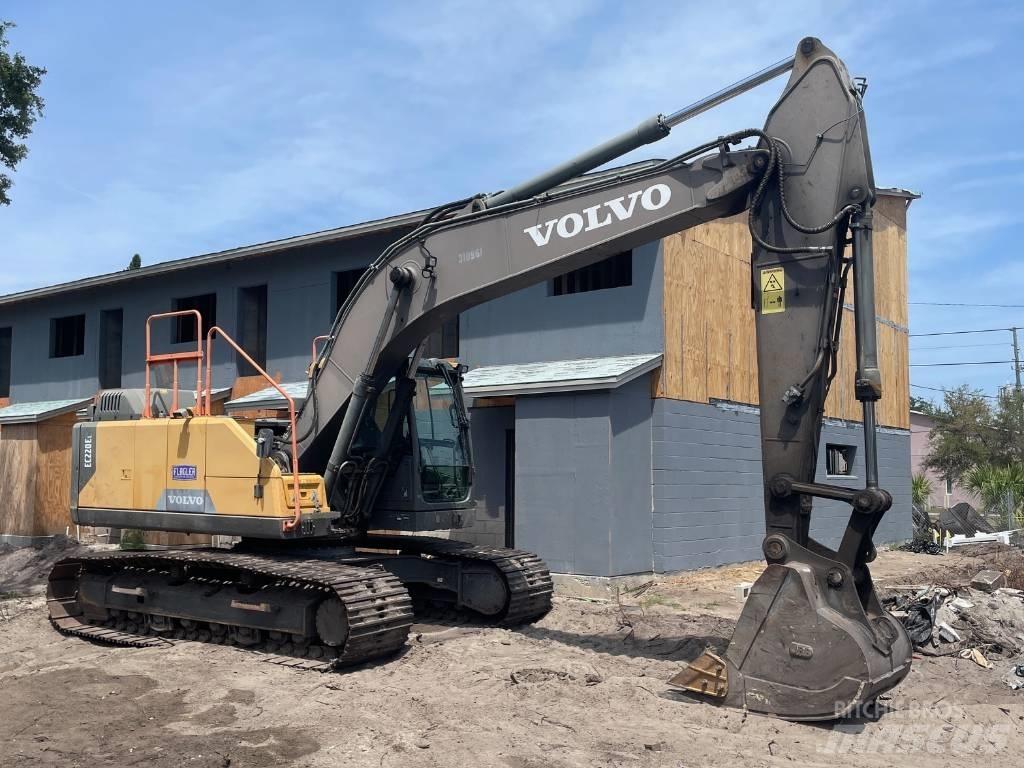 Volvo EC 220 EL Pásové rýpadlá