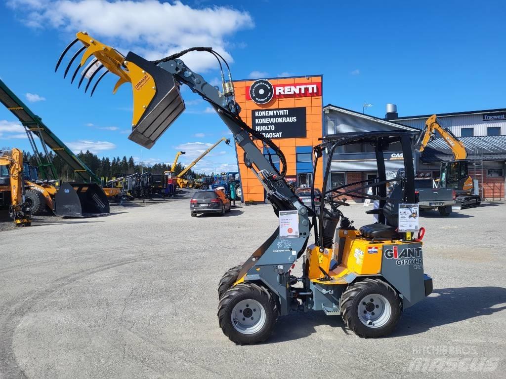 GiANT G 1200 Viacúčelové nakladače