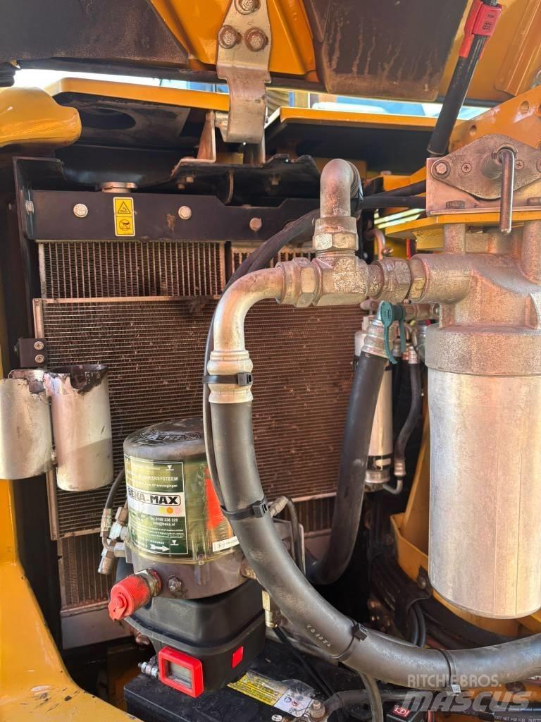 CAT 308 E 2 CR Pásové rýpadlá