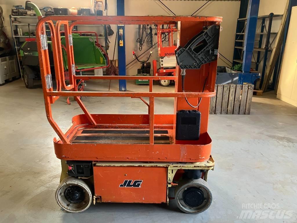 JLG 1230 ES Vertikálne stĺpové výťahy