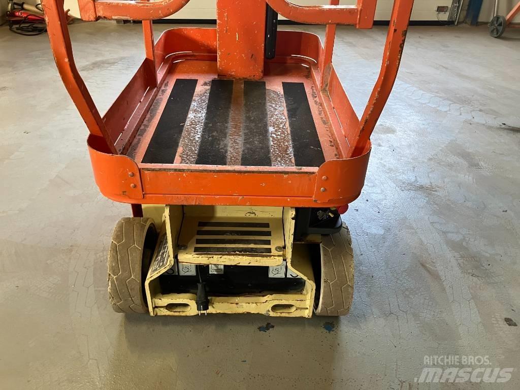 JLG 1230 ES Vertikálne stĺpové výťahy